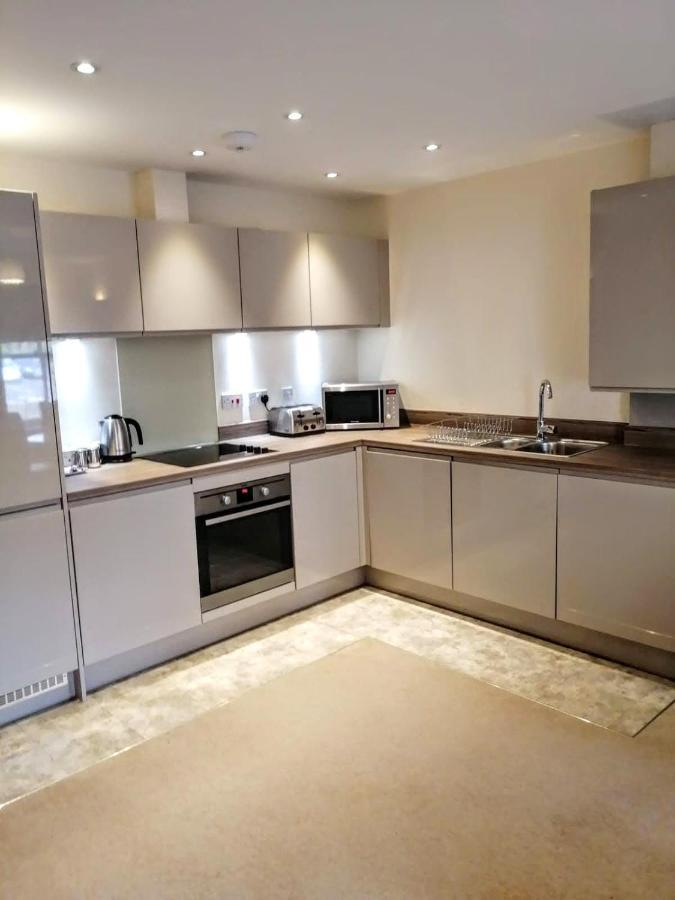 Sapphire Serviced Apartment 첼름스퍼드 외부 사진