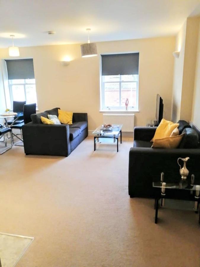 Sapphire Serviced Apartment 첼름스퍼드 외부 사진